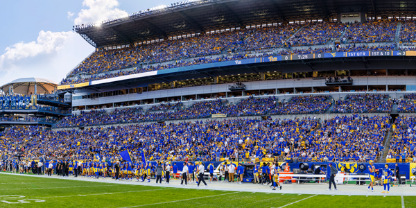 Captured 65,000 Patriots fans in this 360 panorama gigapixel Fancam on  Monday night at Gillette…